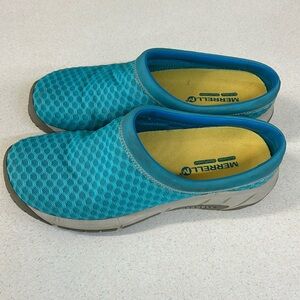 Merrell Encore Women's Slip On Mules scuba Blue size 9. Good condition